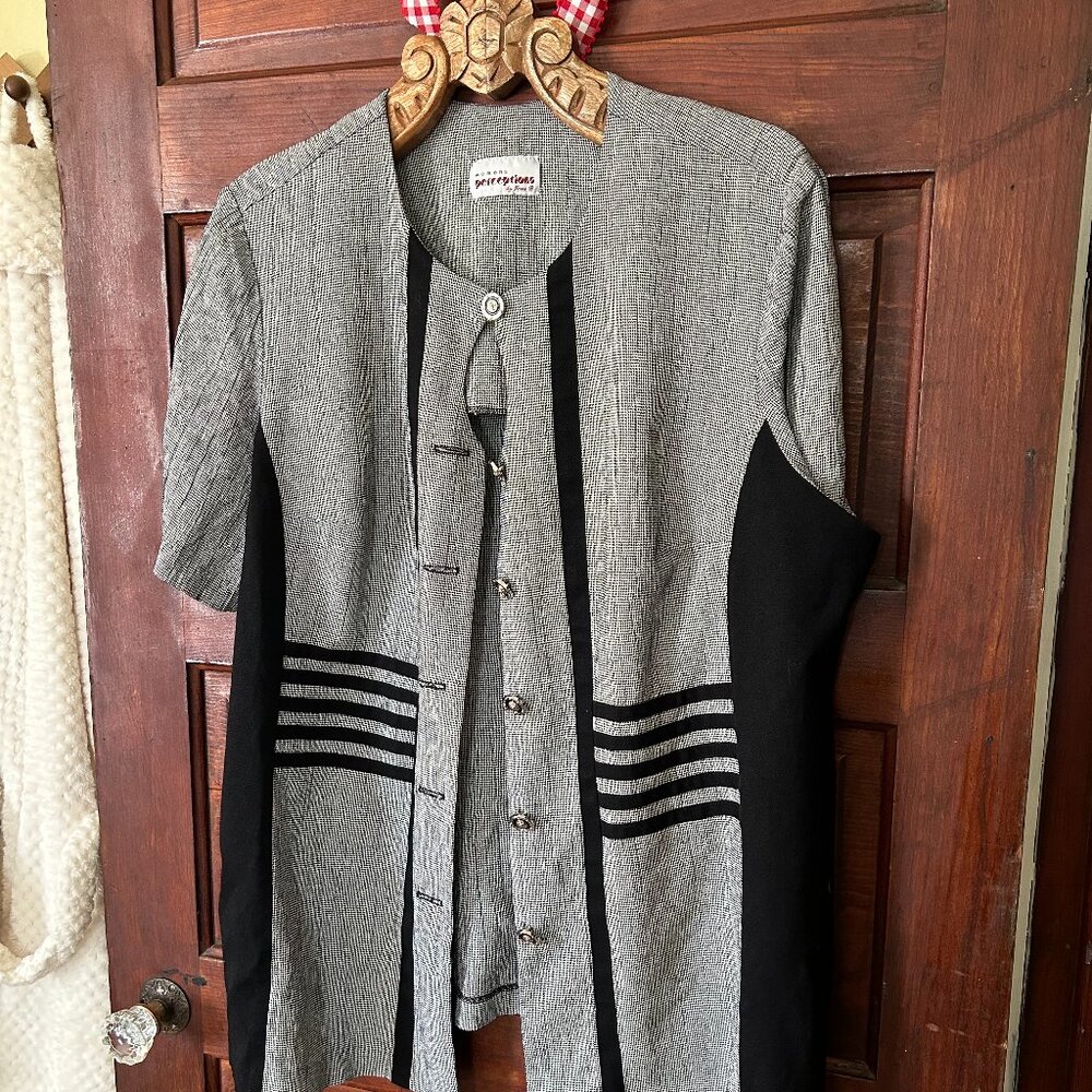 Women's Perceptions Black and White Vintage Medium Length Jacket